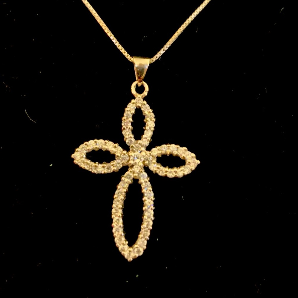 Dazzling simulated Diamond Cross in Sterling Silver Necklace